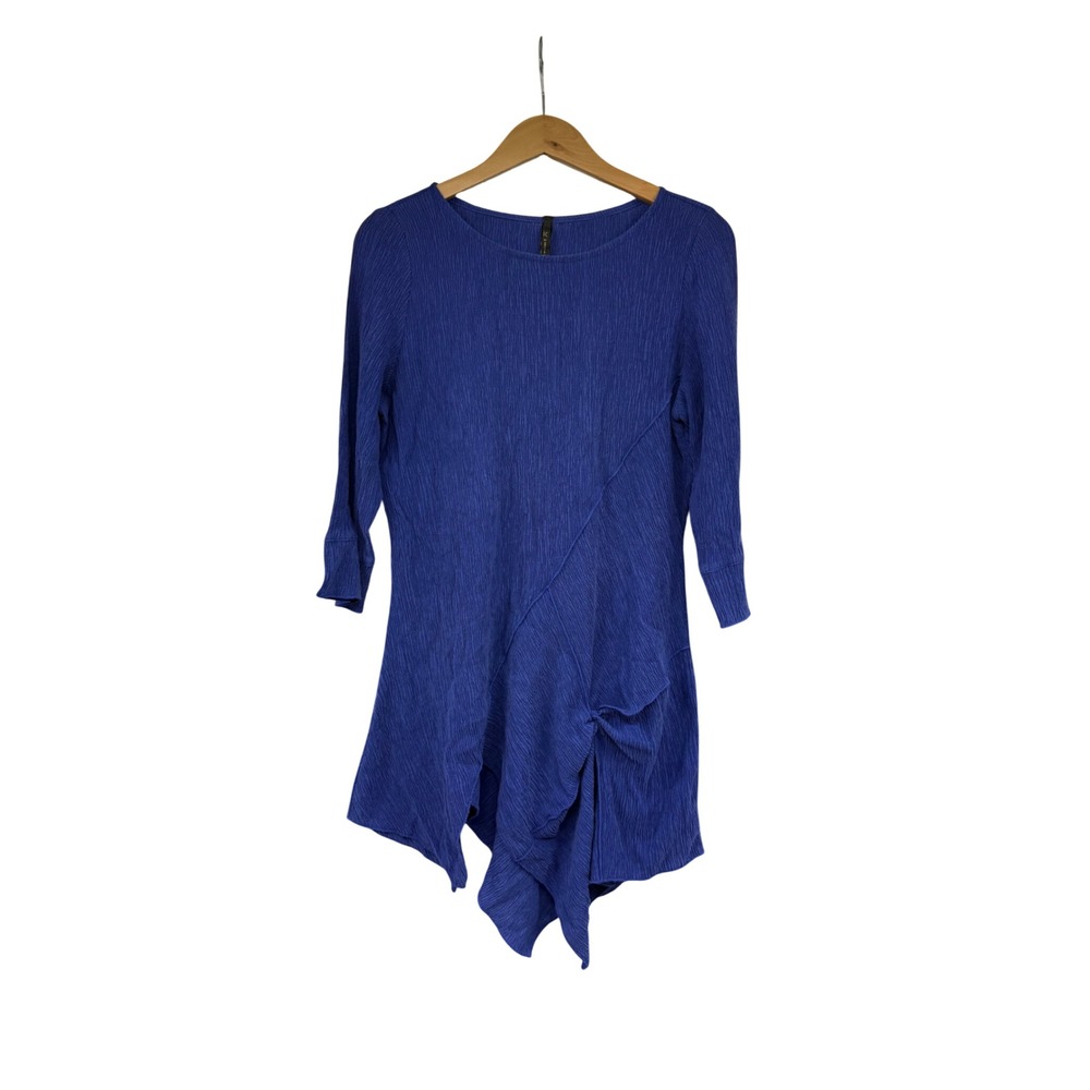 IC by Connie K Royal Blue Crinkle Texture Asymmetrical Sharkbite Tunic Top S